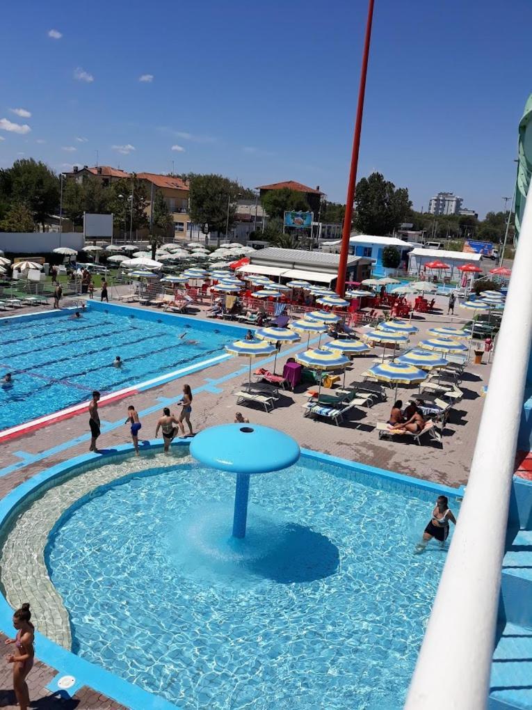 Oasi Del Mare Hotel Rimini Exterior photo